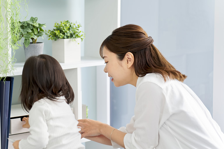 子供と一緒に片付け